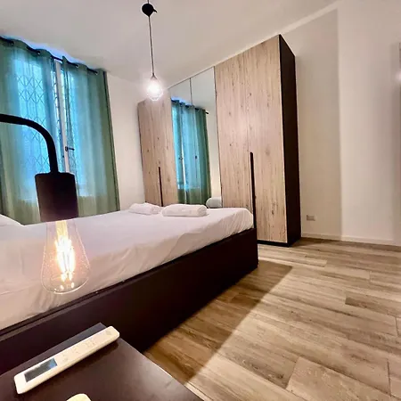 Kibilu - Via Valtellina - Quartiere Isola - Stazione Garibaldi - Monumentale - Vicinanze Brera * Milán