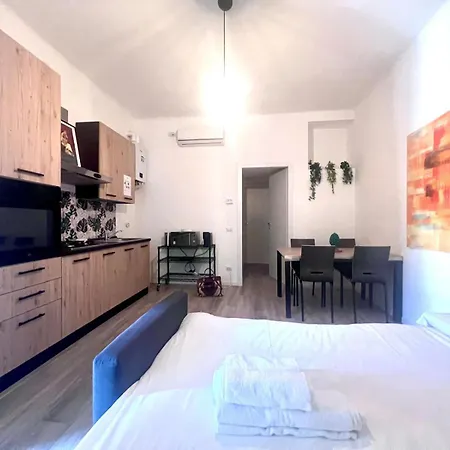 Kibilu - Via Valtellina - Quartiere Isola - Stazione Garibaldi - Monumentale - Vicinanze Brera Appartement *